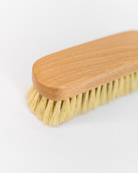 Preview: Kleiderbürste für Wildleder / Agave hell, Buchenholz lackiert